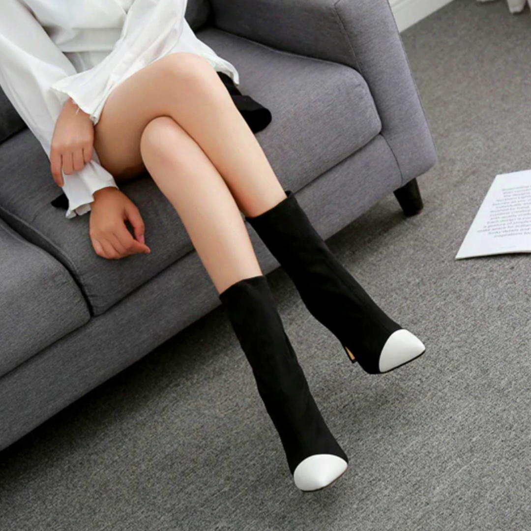 Zoe | Botines calcetín negro y blanco de tacón